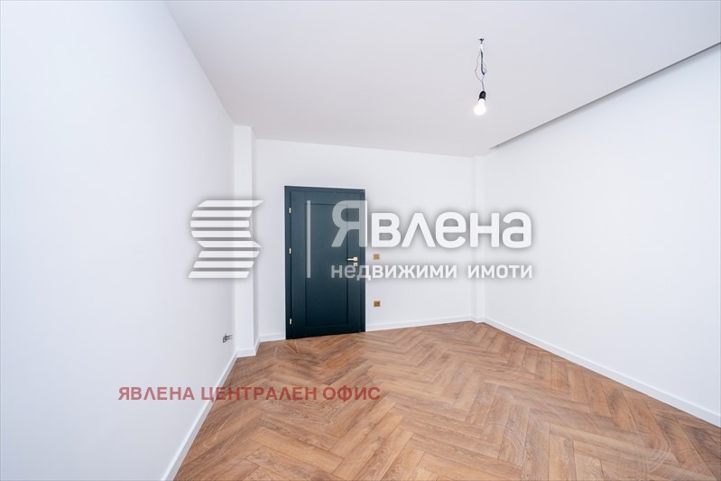 Продава 3-СТАЕН, гр. София, Център, снимка 6 - Апартаменти - 56731539