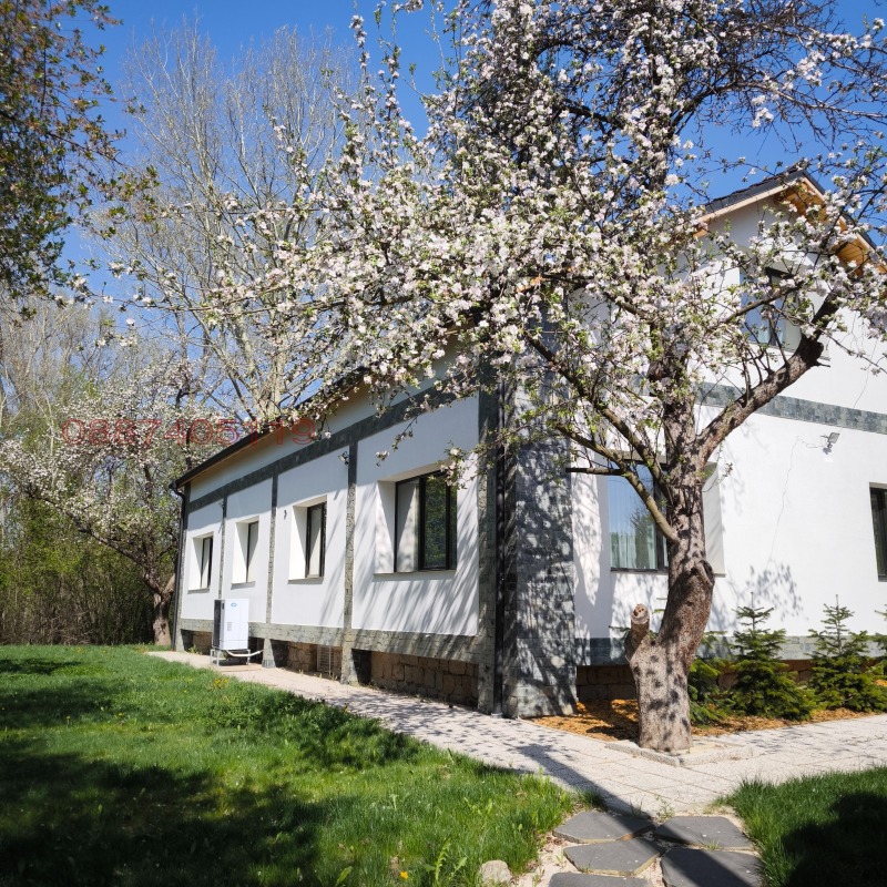 Продава КЪЩА, гр. София, с. Бистрица, снимка 2 - Къщи - 52816291