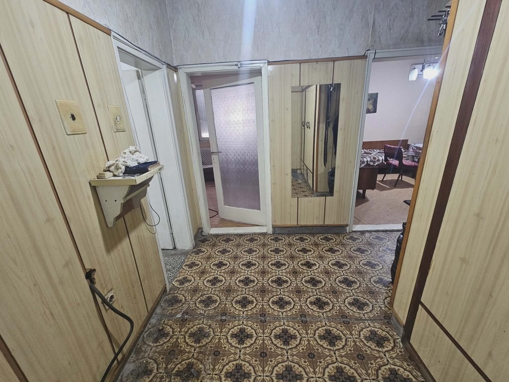 Продава 3-СТАЕН, гр. Кърджали, Център, снимка 8 - Апартаменти - 53754841