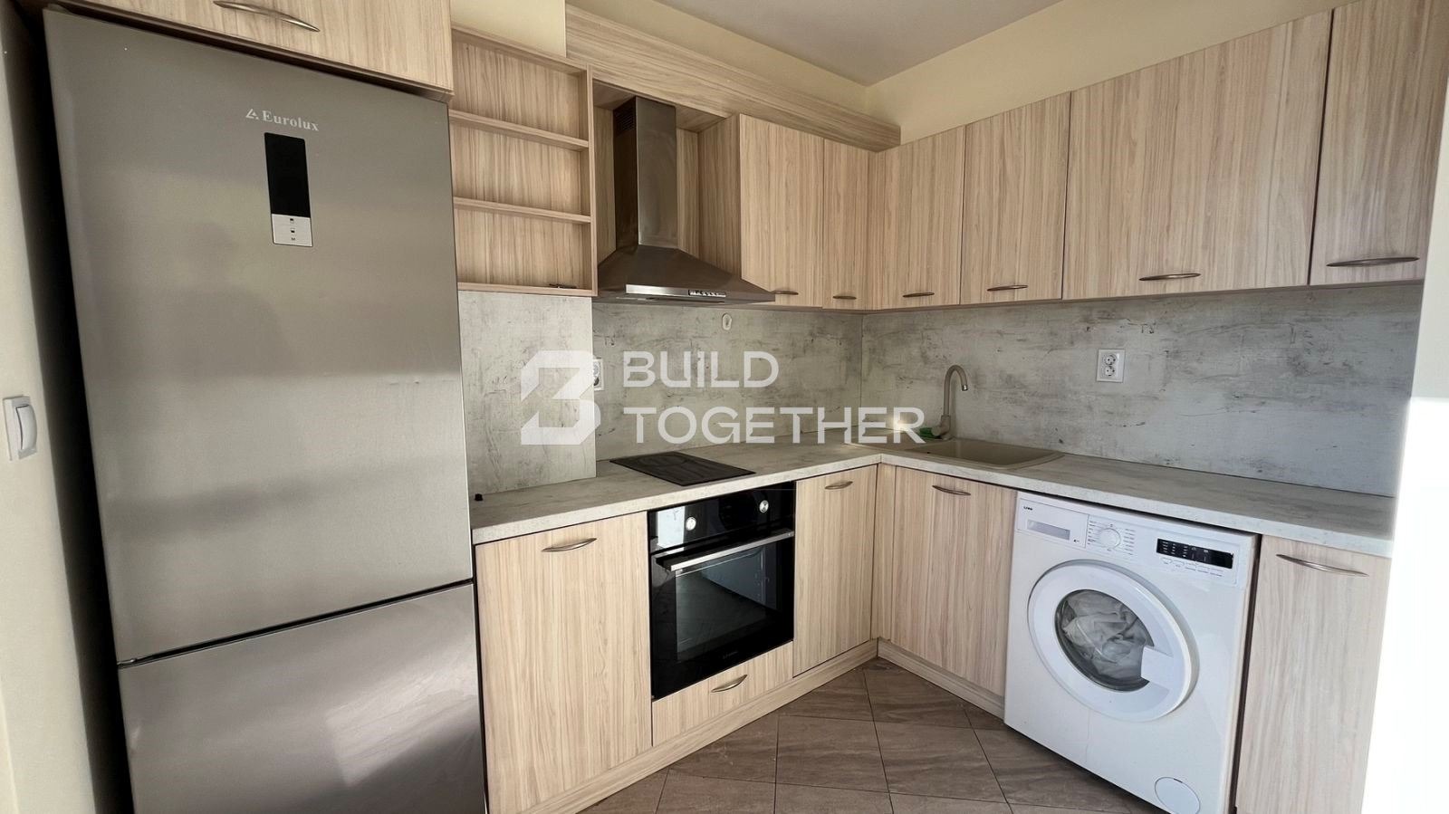 Продава 3-СТАЕН, гр. Пловдив, Въстанически, снимка 2 - Апартаменти - 54137877