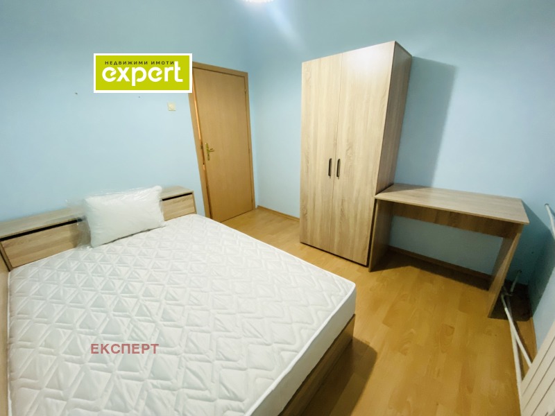 Продава 3-СТАЕН, гр. Плевен, Идеален център, снимка 3 - Апартаменти - 52720827