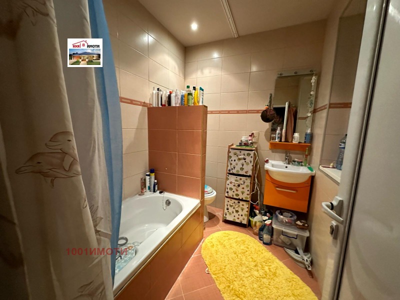 Продава 3-СТАЕН, гр. Добрич, Център, снимка 2 - Апартаменти - 53469489