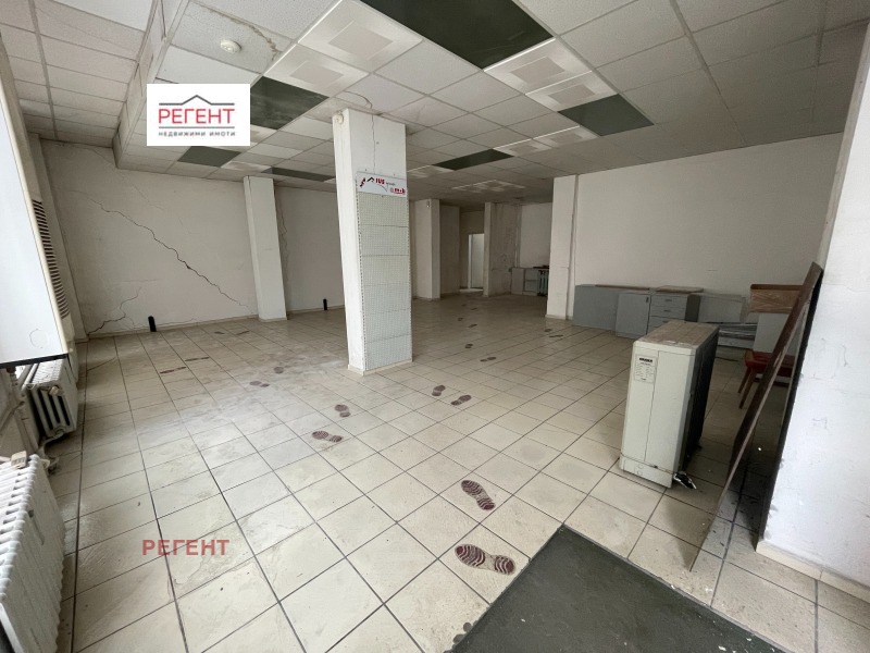 Продава ПРОМ. ПОМЕЩЕНИЕ в град Габрово, Център - 465 кв.м / 326 290 € » 638 167.77 лв., РЕГЕНТ