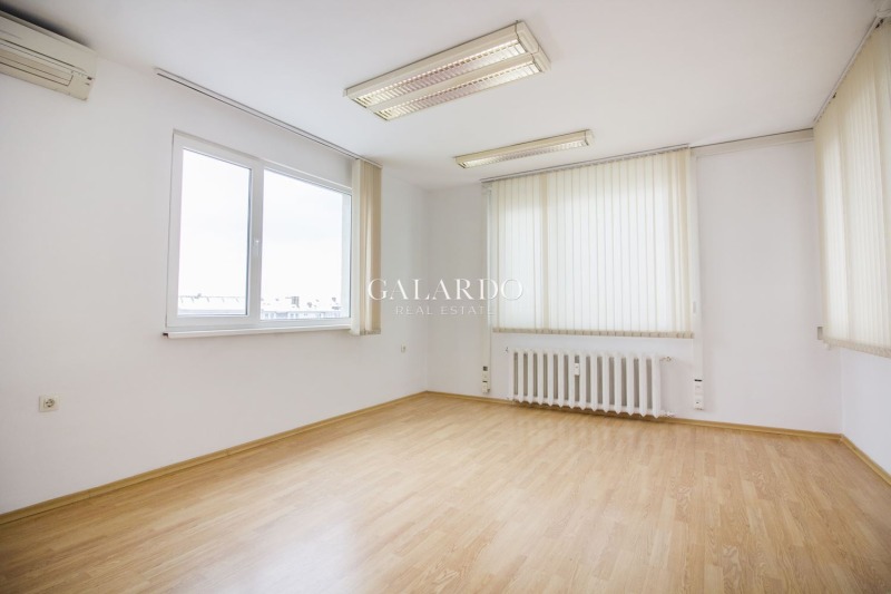 Te koop  Kantoor Sofia , Tsentar , 350 m² | 45663043 - afbeelding [6]