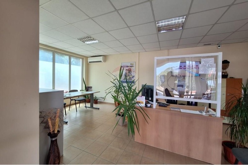 Satılık  Ofis Varna , Vinica , 50 metrekare | 34403576