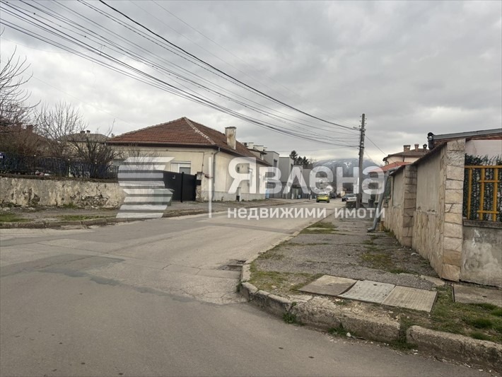 Продава КЪЩА, гр. София, Горубляне, снимка 4 - Къщи - 55535110