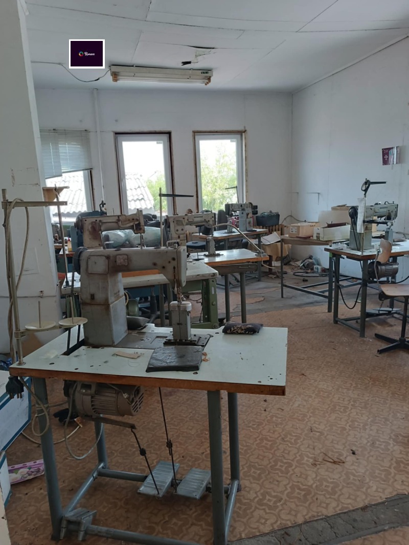 Продава  Пром. помещение град Добрич , Промишлена зона - Север , 1080 кв.м | 27542055 - изображение [3]