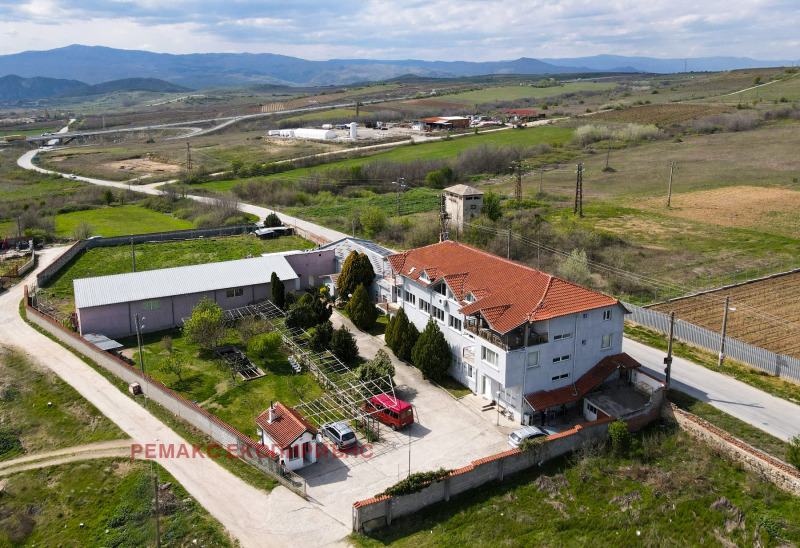 Продава ПРОМ. ПОМЕЩЕНИЕ, област Благоевград, с. Ново Кономлади • 999998 € • 18072380 — Holmes.bg