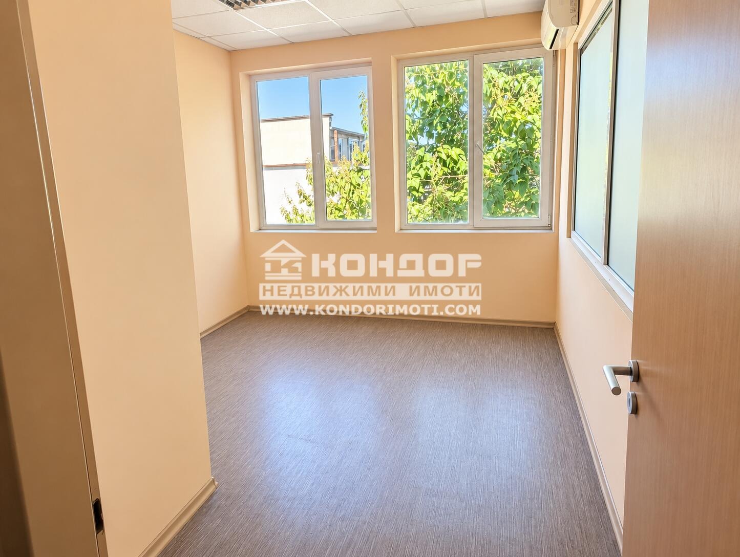 Продава ОФИС, гр. Пловдив, Тракия, снимка 2 - Офиси - 56383423