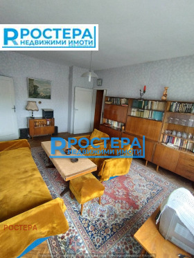 3 υπνοδωμάτια ΤΣενταρ, Ταργοβητστε 1