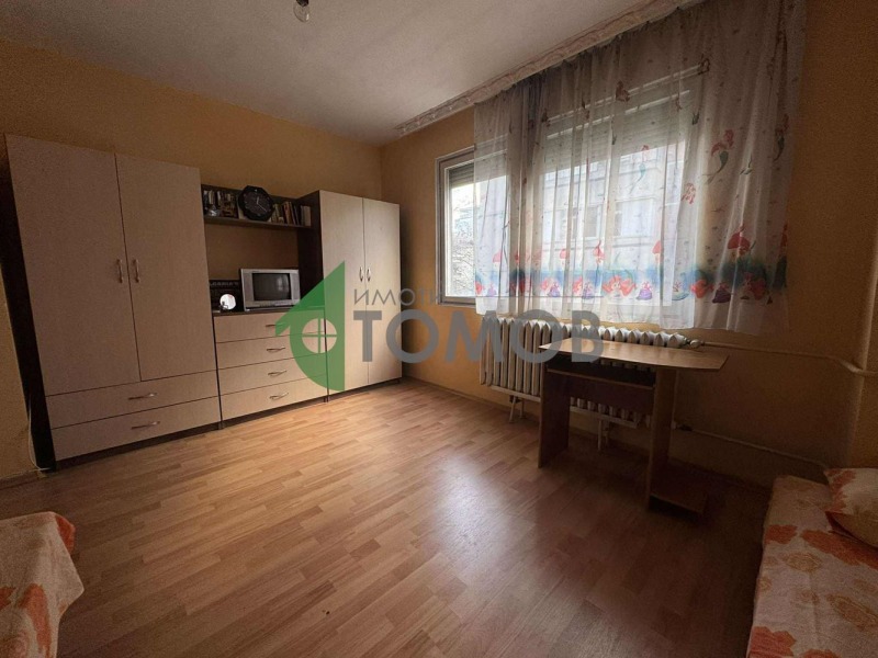 Продава 2-СТАЕН, гр. Шумен, Център, снимка 7 - Апартаменти - 52494373