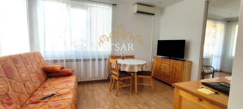 Na prodej  Podlaha domu Veliko Tarnovo , Centar , 150 m2 | 59943261