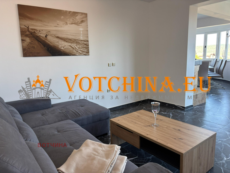 Продава КЪЩА, с. Рогачево, област Добрич, снимка 4 - Къщи - 52647759