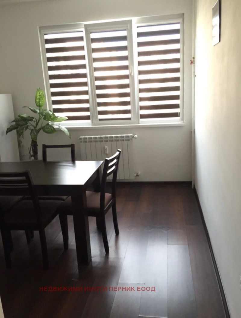 Te koop  1 slaapkamer Pernik , Tsentar , 67 m² | 52644768