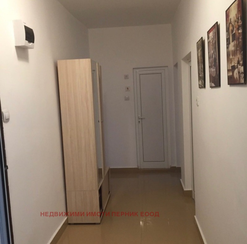 Te koop  1 slaapkamer Pernik , Tsentar , 67 m² | 52644768 - afbeelding [13]