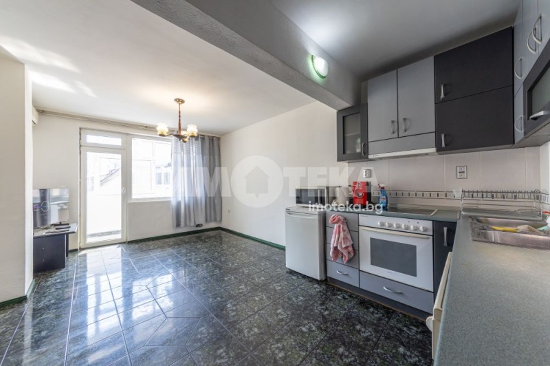 For Sale  2 bedroom Varna , Lyatno kino Trakiya , 70 sq.m | 11220443 - image [3]