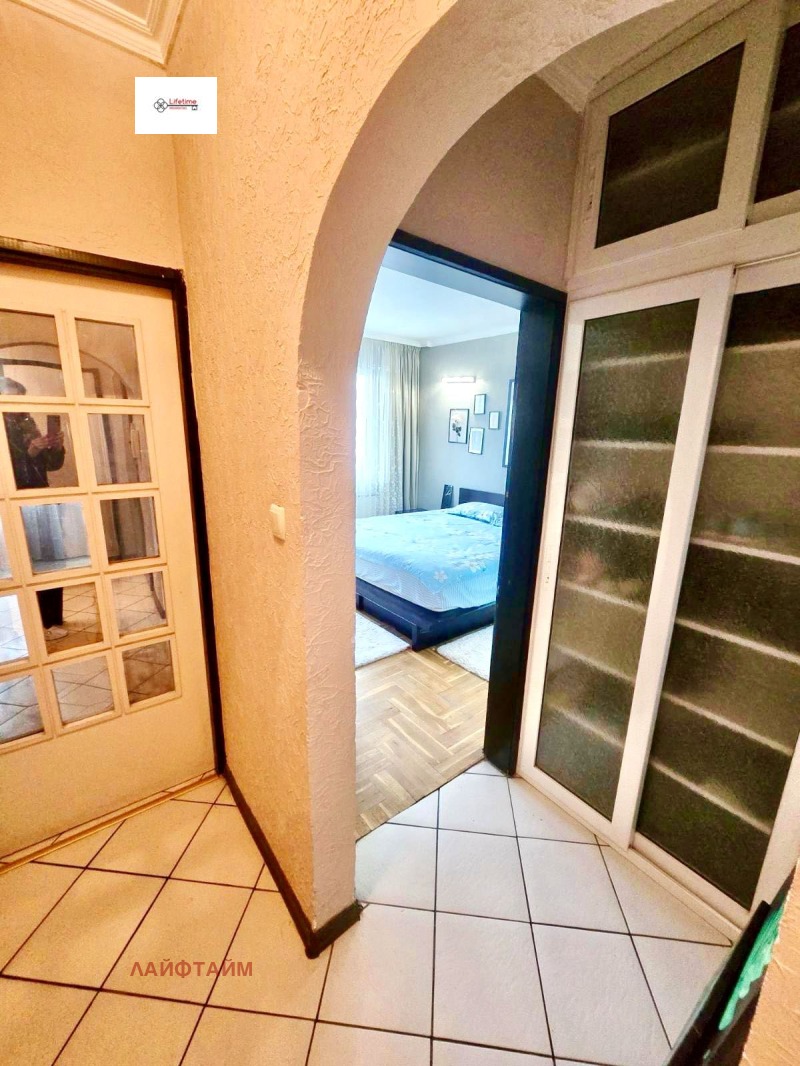 En venta  3 dormitorios Sofia , Moderno predgradie , 120 metros cuadrados | 74838356 - imagen [10]