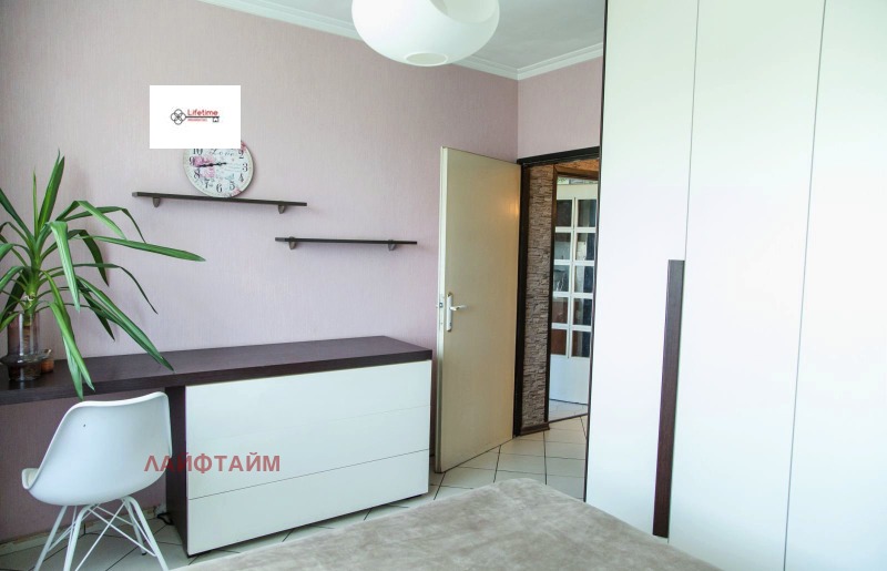 En venta  3 dormitorios Sofia , Moderno predgradie , 120 metros cuadrados | 74838356 - imagen [8]