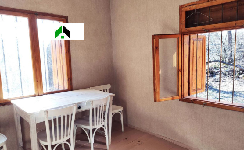 Продава КЪЩА, с. Войвода, област Шумен, снимка 3 - Къщи - 53022383