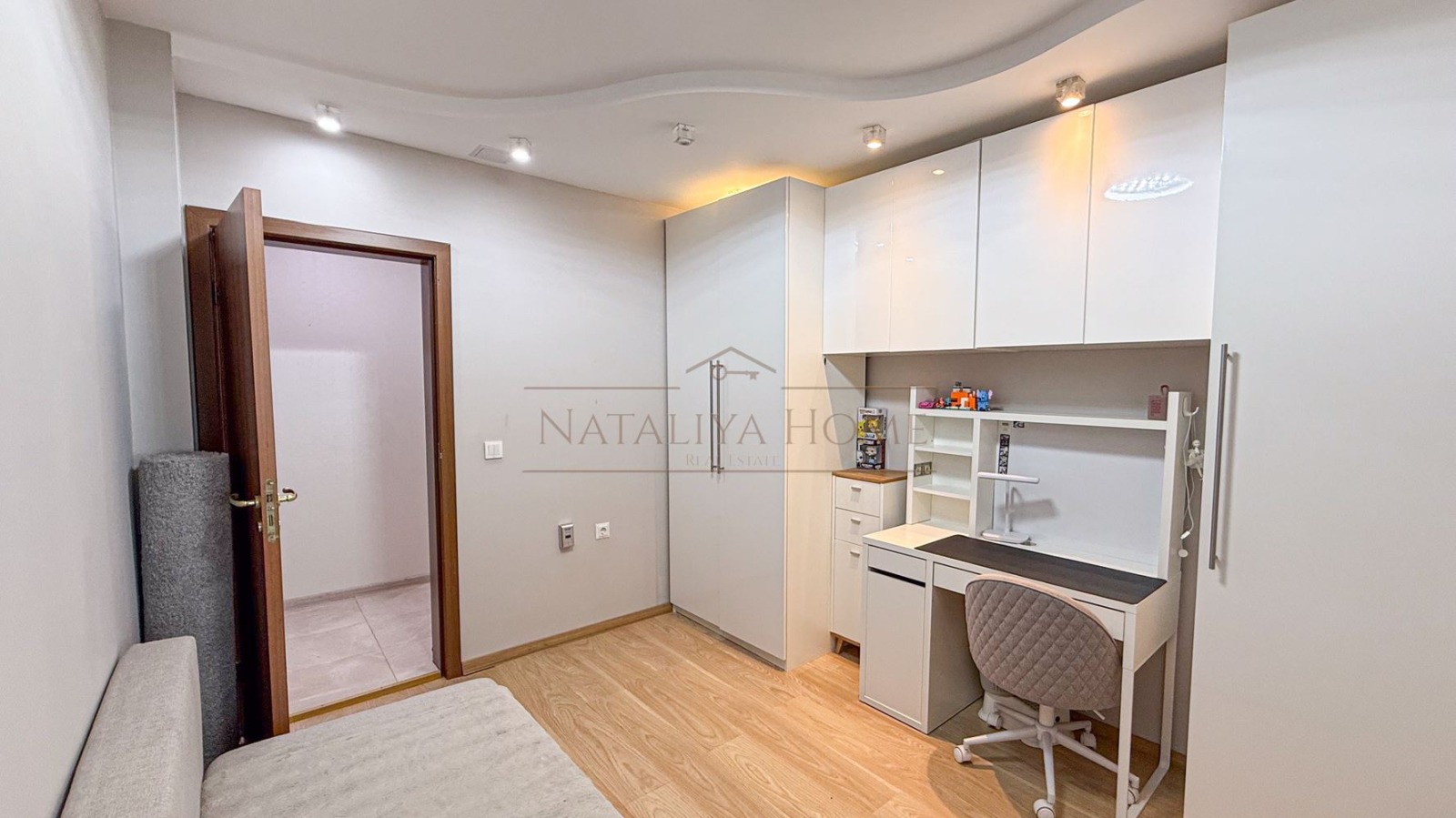 Продава 3-СТАЕН, гр. Бургас, Славейков, снимка 5 - Апартаменти - 53707427