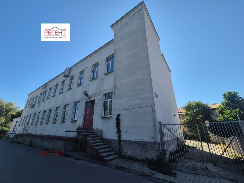 Продава ФАБРИКА/ЗАВОД в град Габрово, Център - 1438 кв.м / 1 080 000 € » 2 112 296.40 лв., РЕГЕНТ
