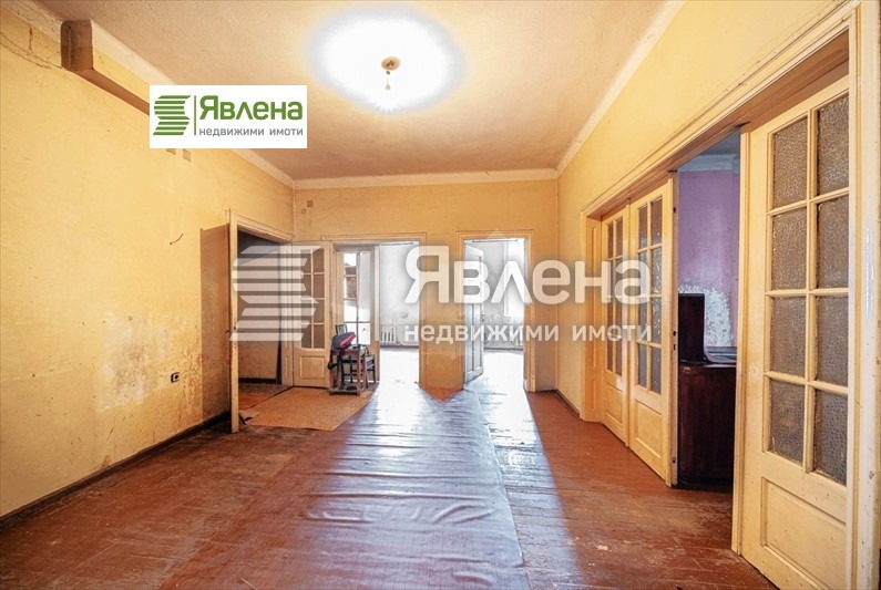 Na sprzedaż  3+ sypialni Sofia , Centar , 181 mkw | 91849030