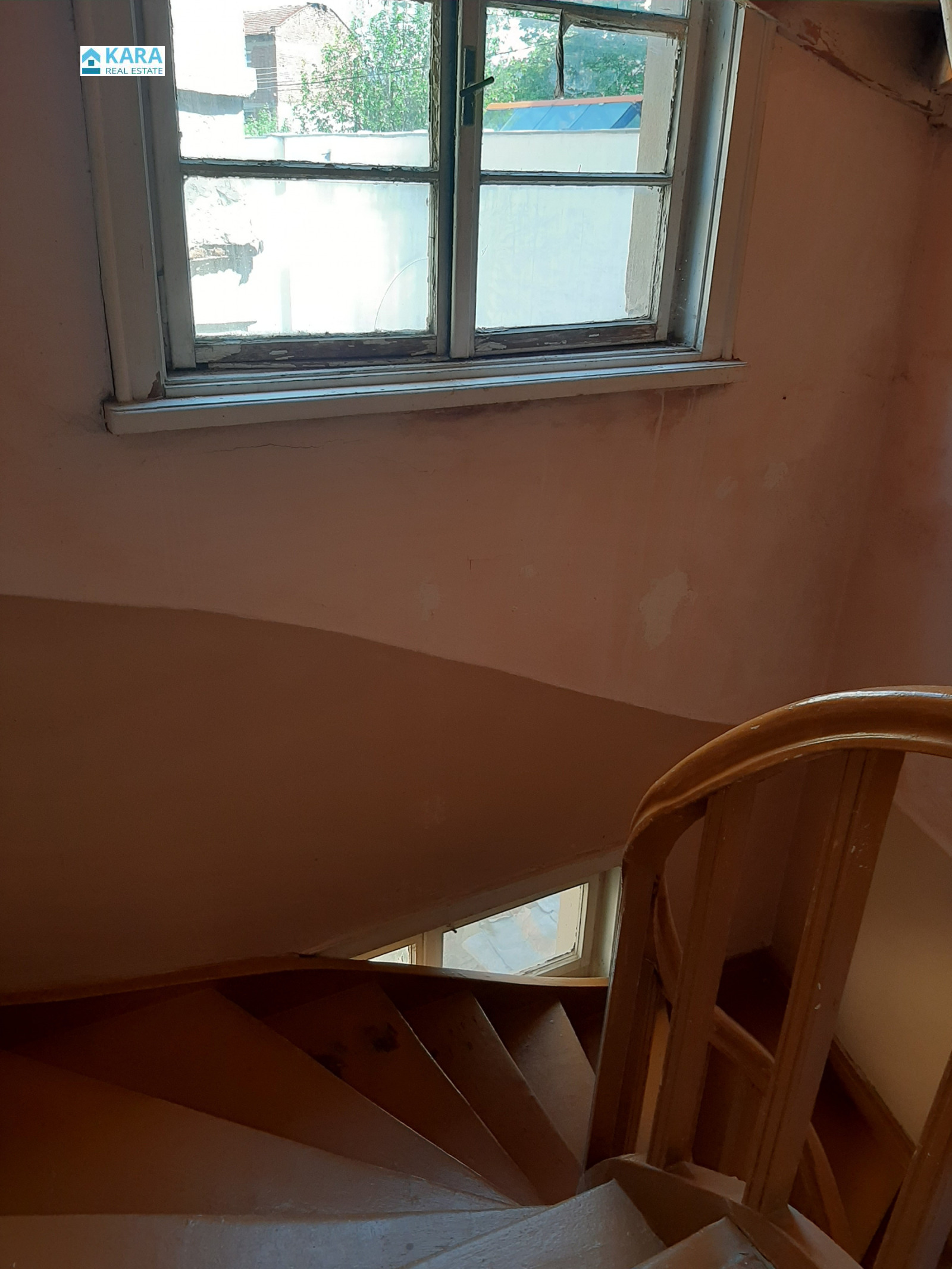 Продава МНОГОСТАЕН, гр. Кърджали, Център, снимка 9 - Апартаменти - 54289073