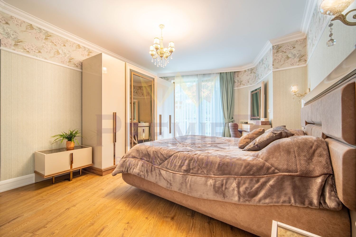 Продава МНОГОСТАЕН, гр. Варна, Бриз, снимка 6 - Апартаменти - 54855950
