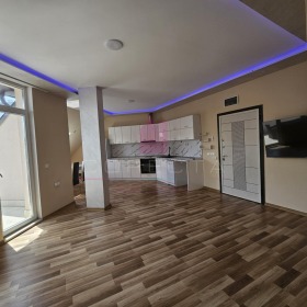 3+ sovrum Sjirok centar, Ruse