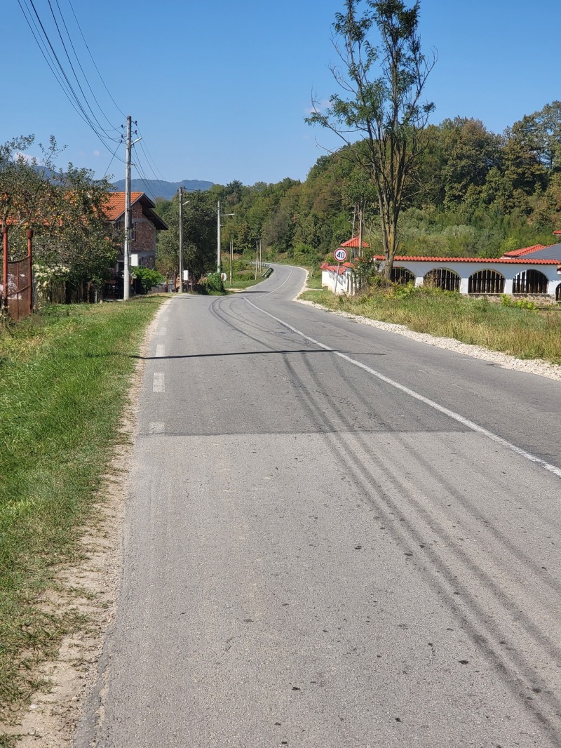 Продава ПАРЦЕЛ в област Ловеч, гр. Априлци - 2000 кв.м / 50 000 € » 97 791.50 лв., ФОР СЕЛ РЕАЛ ЕСТЕЙТ