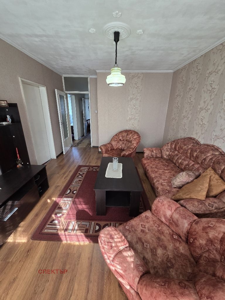 Myytävänä  2 makuuhuonetta Pernik , Tsentar , 76 neliömetriä | 11905552 - kuva [2]