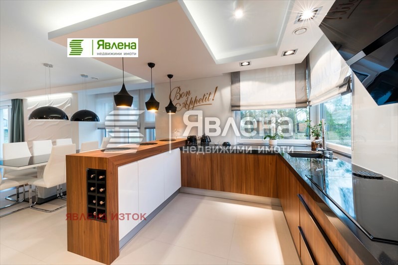 Продава 3-СТАЕН, гр. София, Изток, снимка 2 - Апартаменти - 54315258