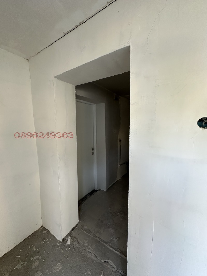 Продава КЪЩА, гр. Левски, област Плевен, снимка 9 - Къщи - 53232065