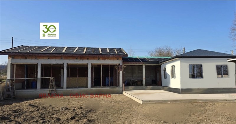 Продава КЪЩА, с. Новаково, област Варна