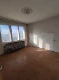 Продава МНОГОСТАЕН, гр. Велико Търново, Бузлуджа, снимка 2