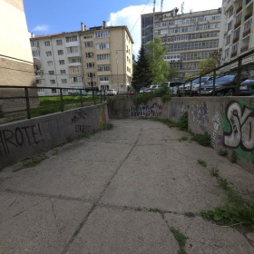 Продава гараж, паркомясто град София Банишора - [1] 