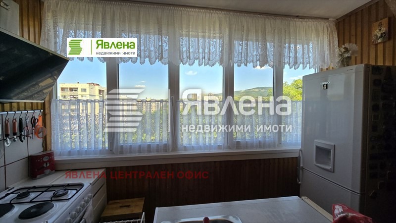 Продава 3-СТАЕН, гр. Радомир, област Перник, снимка 2 - Aпартаменти - 47347226