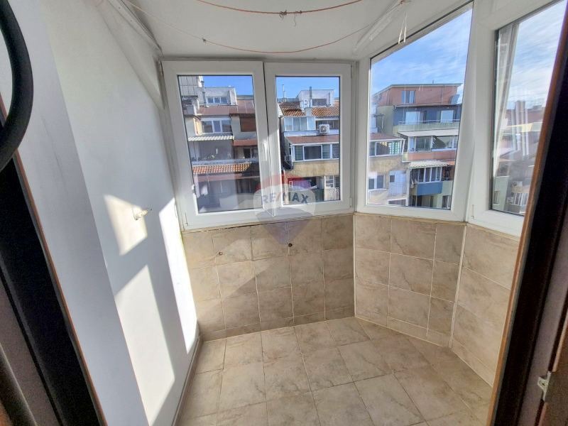 Продава 3-СТАЕН, гр. Варна, Център, снимка 6 - Апартаменти - 53038689