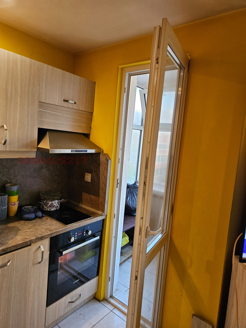 Продава МНОГОСТАЕН, гр. Разград, Васил Левски, снимка 14 - Апартаменти - 52785214