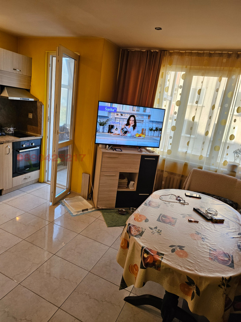 Продава МНОГОСТАЕН, гр. Разград, Васил Левски, снимка 11 - Апартаменти - 52785214