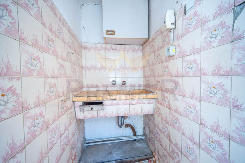 Продава КЪЩА, гр. Шабла, област Добрич, снимка 13 - Къщи - 52126939