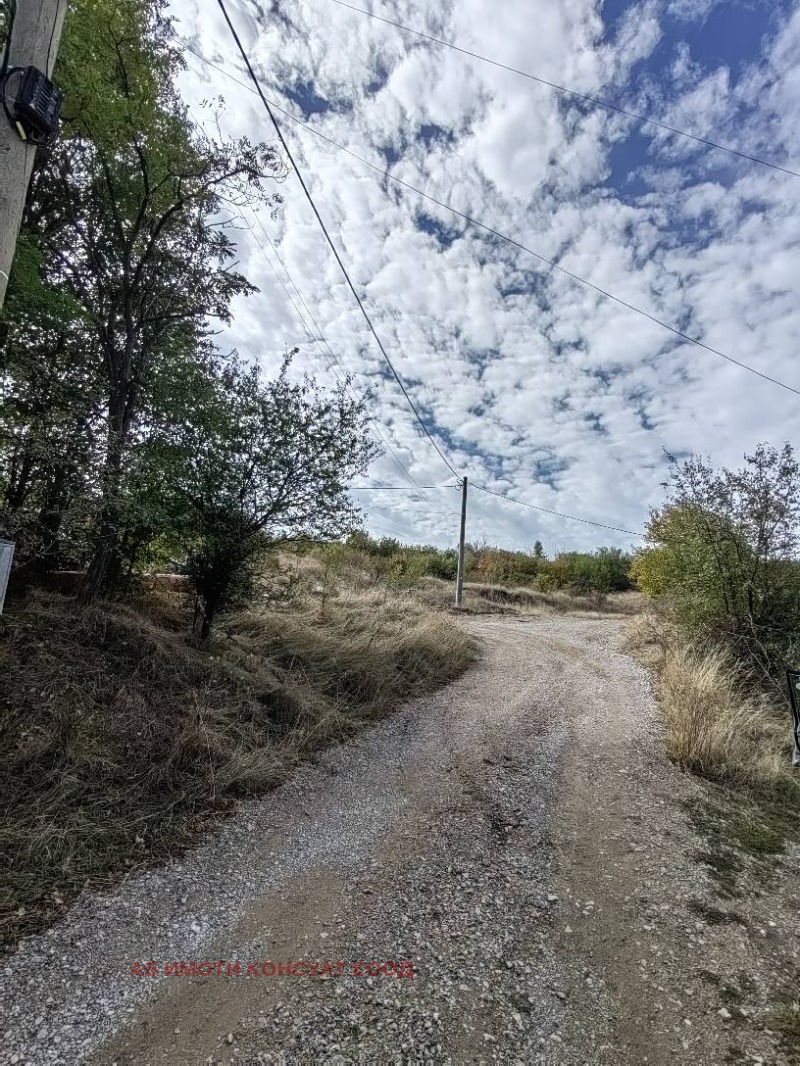 Na prodej  Spiknutí Sofia , Bankja , 2278 m2 | 68744306 - obraz [2]