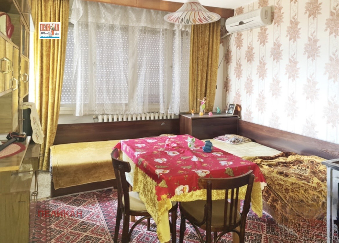 Продава ЕТАЖ ОТ КЪЩА, гр. Велико Търново, Център, снимка 6 - Етаж от къща - 54649130
