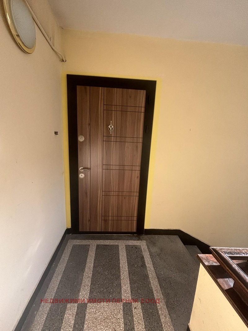 Продава  3-стаен град Перник , Център , 84 кв.м | 54741065 - изображение [12]