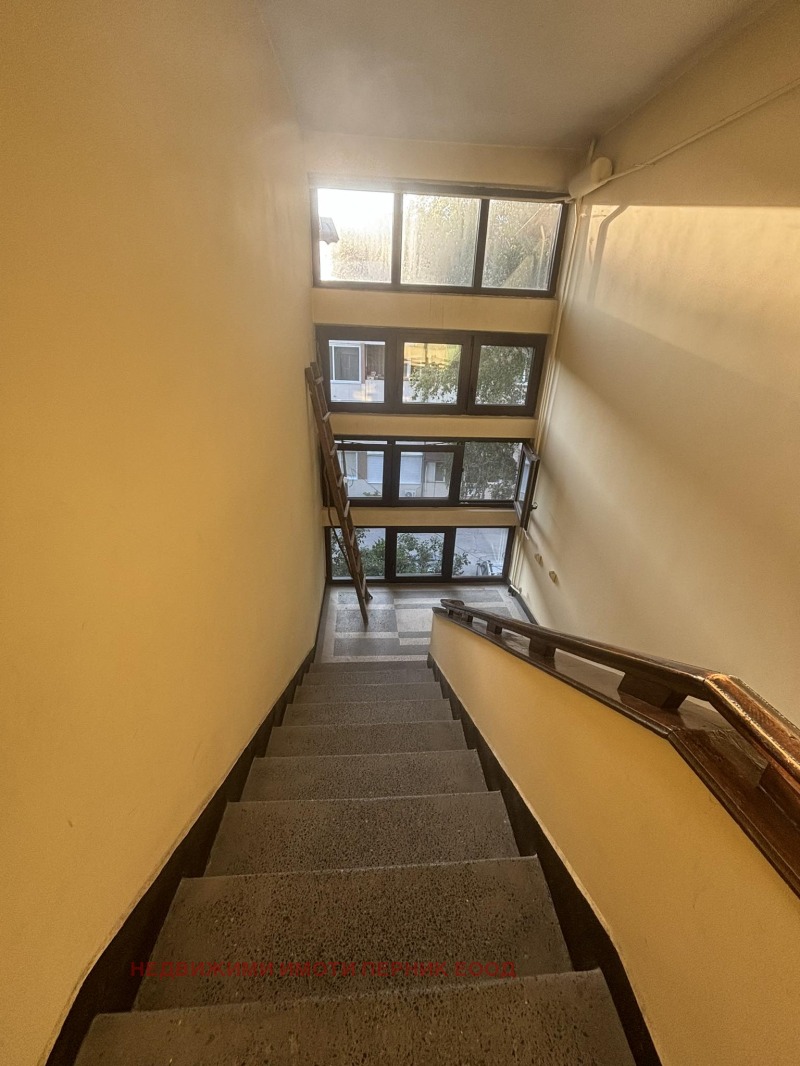 Продава  3-стаен град Перник , Център , 84 кв.м | 54741065 - изображение [13]
