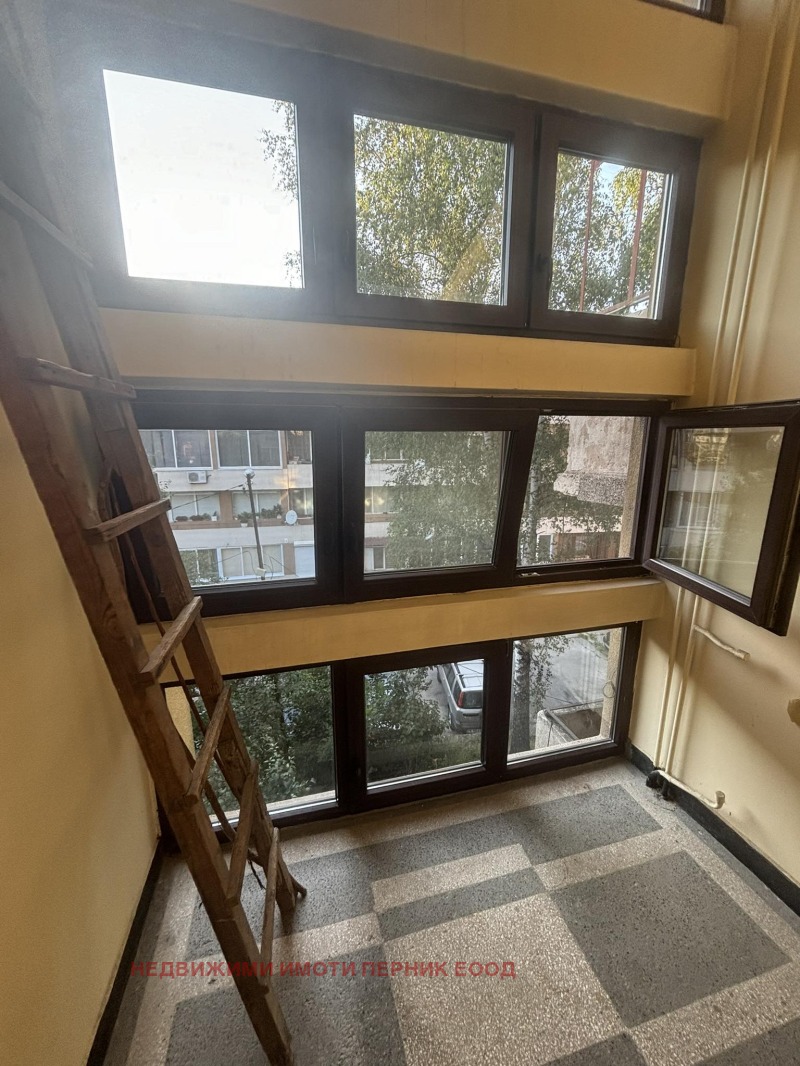 Продава  3-стаен град Перник , Център , 84 кв.м | 54741065 - изображение [11]