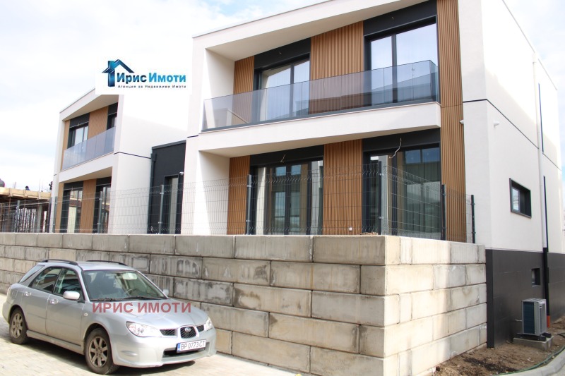 Продава КЪЩА, гр. София, с. Бистрица