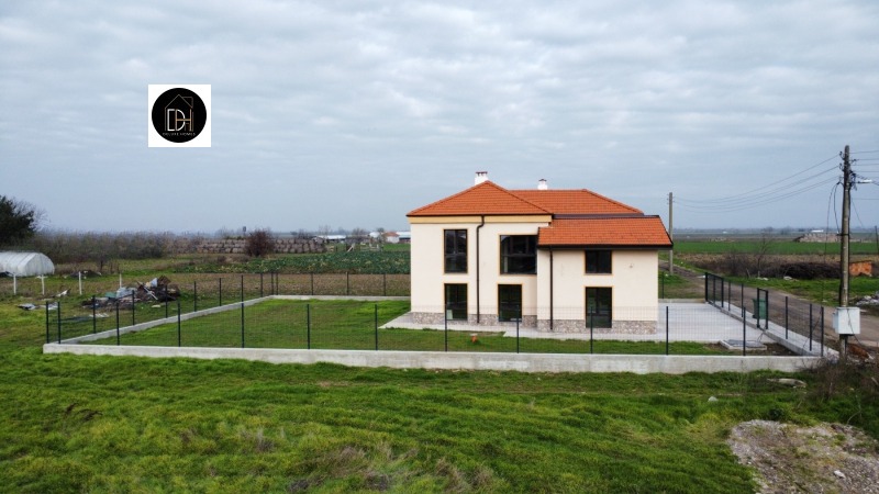 Продава КЪЩА, с. Манолско Конаре, област Пловдив, снимка 2 - Къщи - 53030886