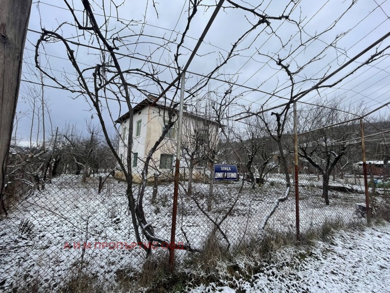Продава КЪЩА, с. Ваксево, област Кюстендил, снимка 3 - Къщи - 53112055