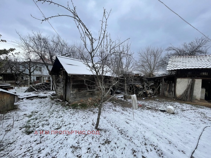 Продава КЪЩА, с. Ваксево, област Кюстендил, снимка 12 - Къщи - 53112055